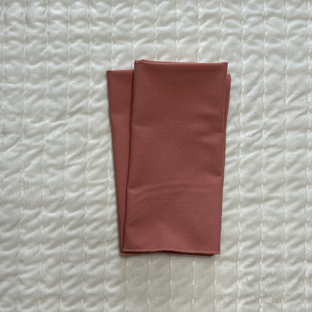 Set of 2 Pink Cloth Napkins